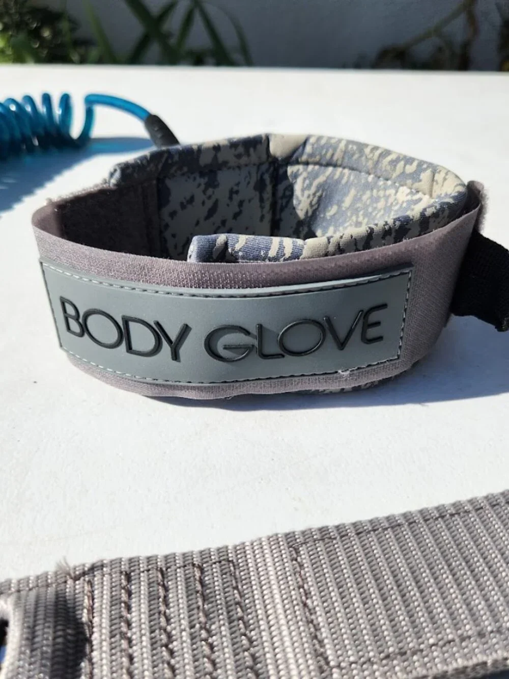 BODY GLOVE SUP Paddle Board Surf Leash Coiled Cord Neoprene Ankle Strap Paddlebo